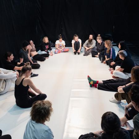 w sile: mniejsze gesty_Dana Chmielewska_t@niec 2.0