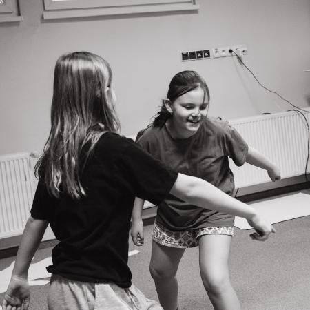 w rodzine: mapy ślady legendy_Dana Chmielewska_t@niec 2.0