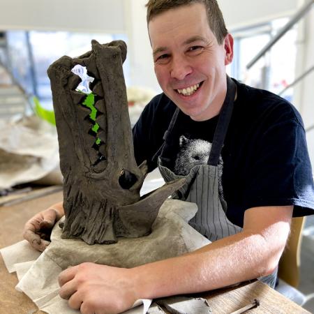 prowadzący warsztaty ceramiki dla dorosłych 